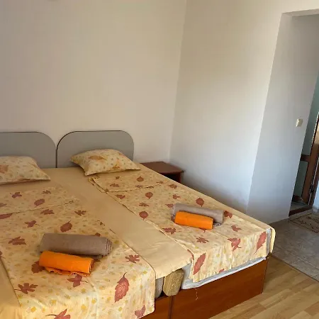 Atanasov 1 Гостевой дом 3*